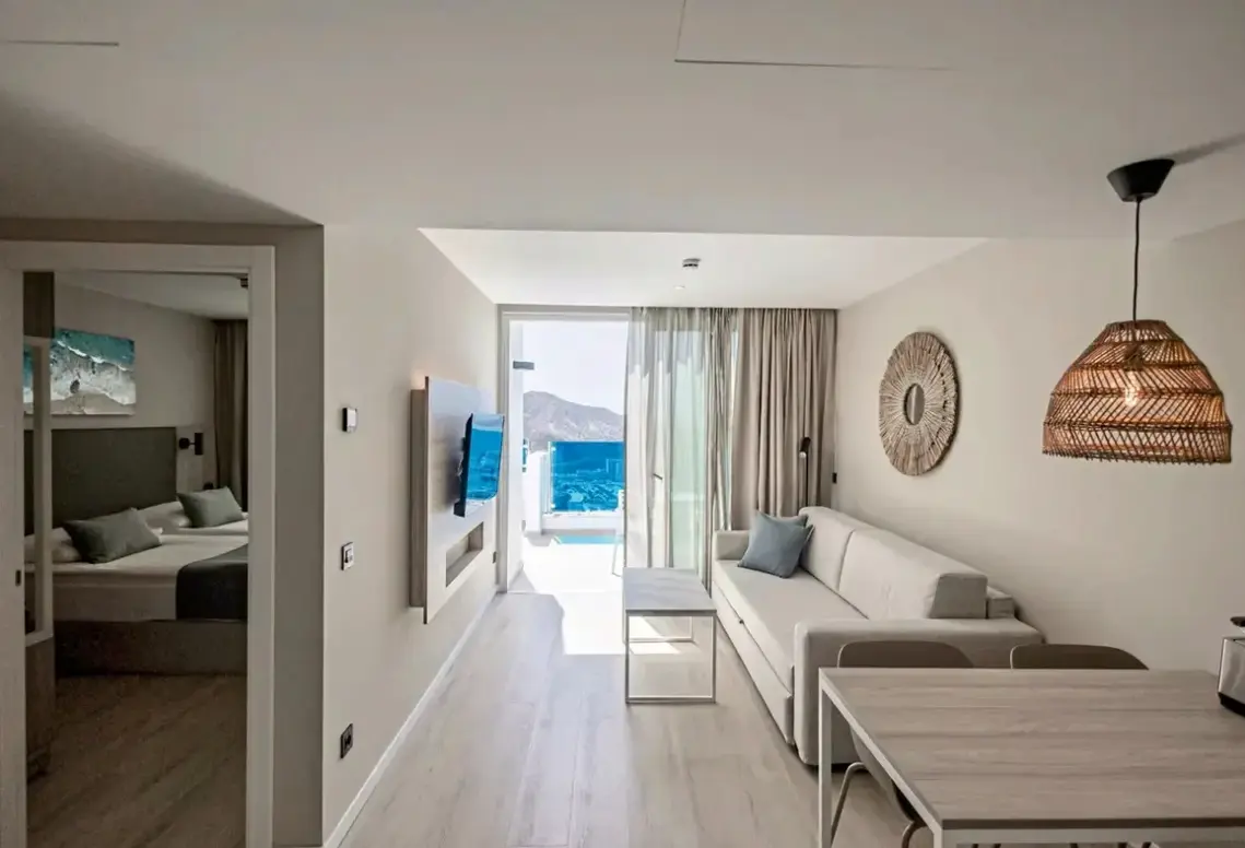 Pokój w hotelu Servatur Puerto Azul