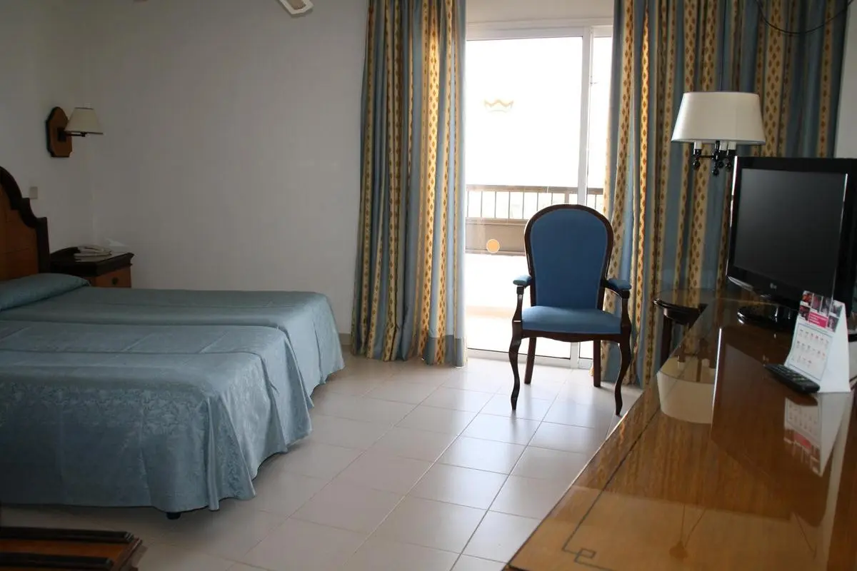 Servatur Waikiki — SERVATUR WAIKIKI