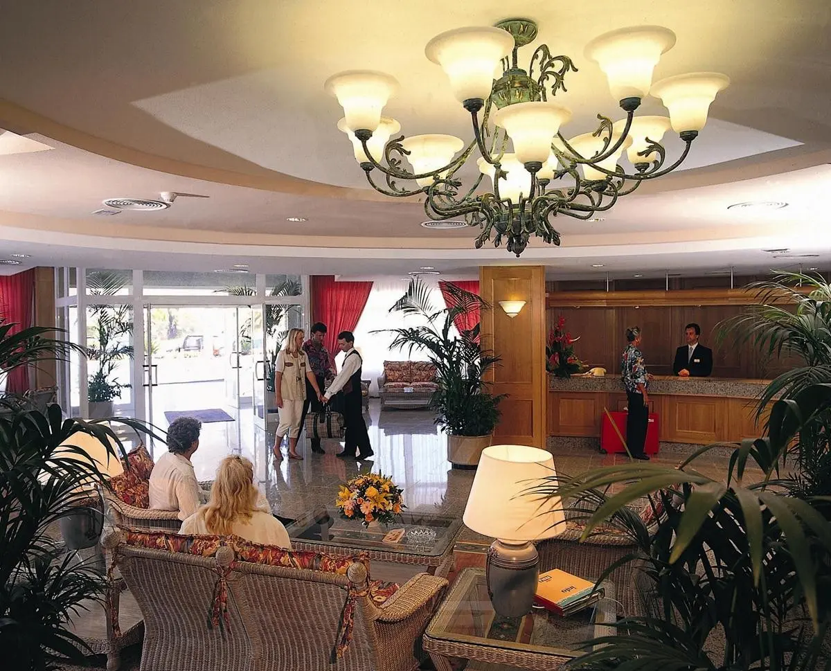 Servatur Waikiki — SERVATUR WAIKIKI