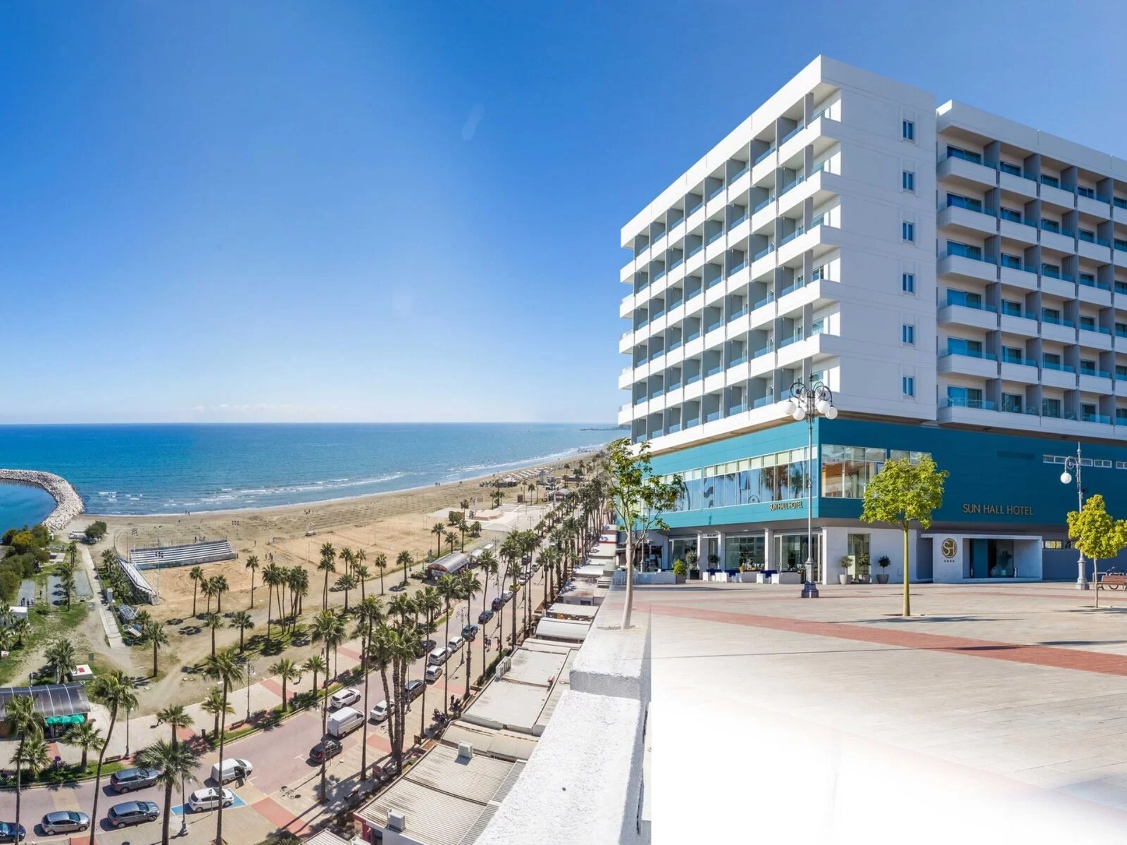 Hotel Sun Hall Beach Apts w Cypr (Larnaka) - oferta last minute