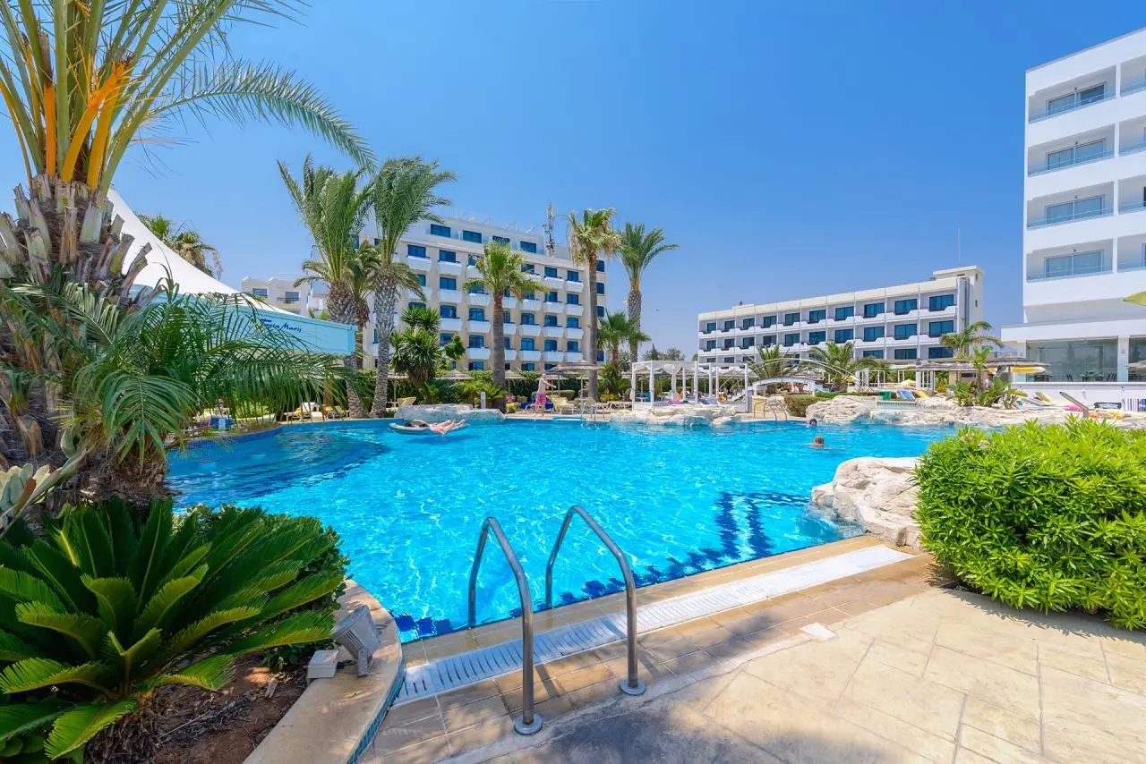 Tasia Maris Beach Hotel & SPA — TASIA MARIS BEACH AND SPA