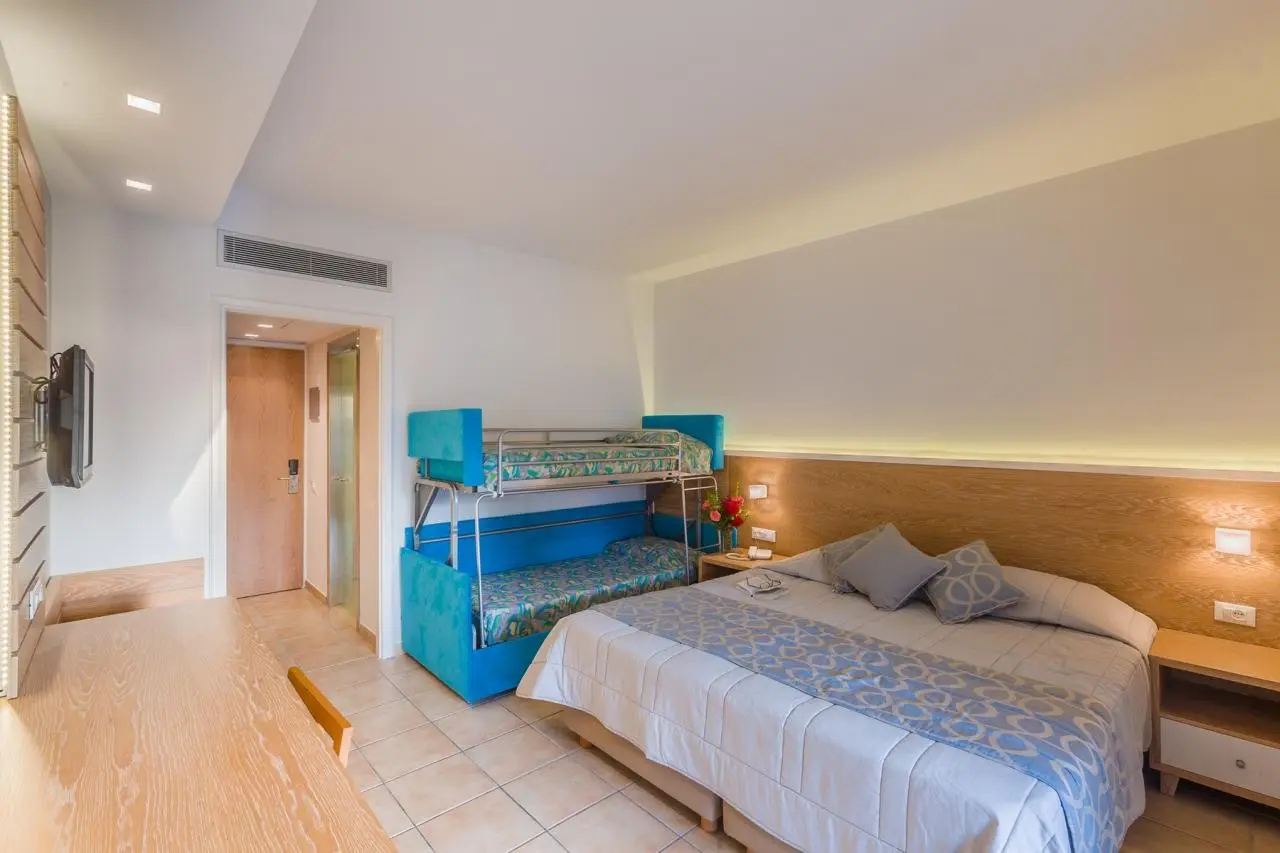 Pokój w hotelu Tigaki Beach
