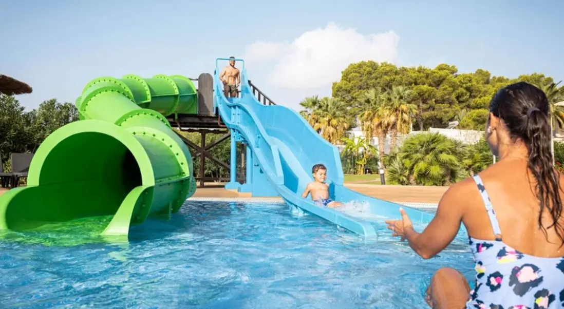 Basen w hotelu Tui Magic Life Cala Pada