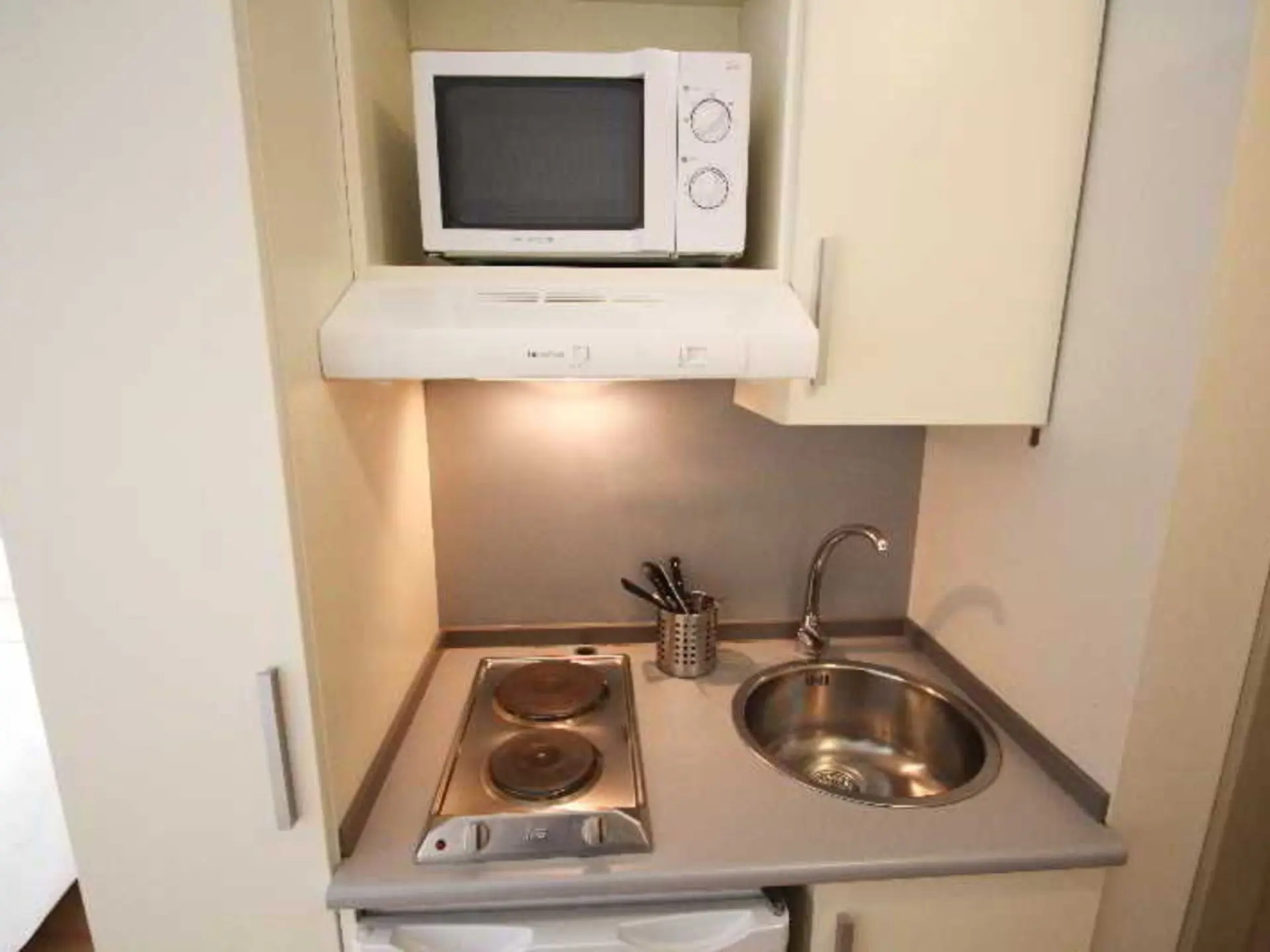 Vértice Roomspace Madrid — VERTICE ROOMSPACE MADRID