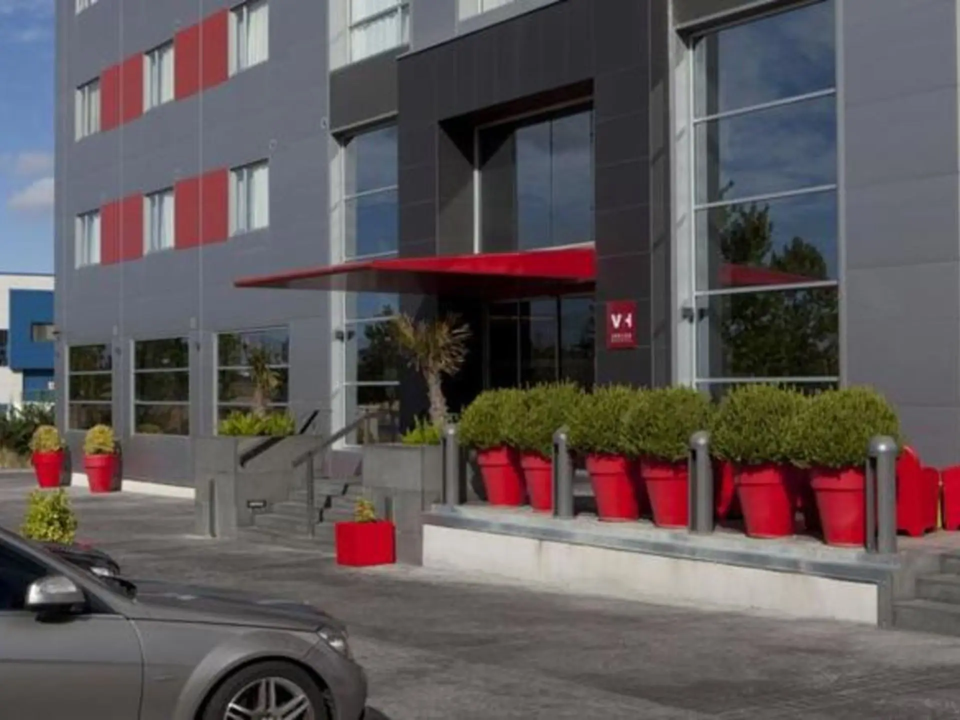 Vértice Roomspace Madrid — VERTICE ROOMSPACE MADRID