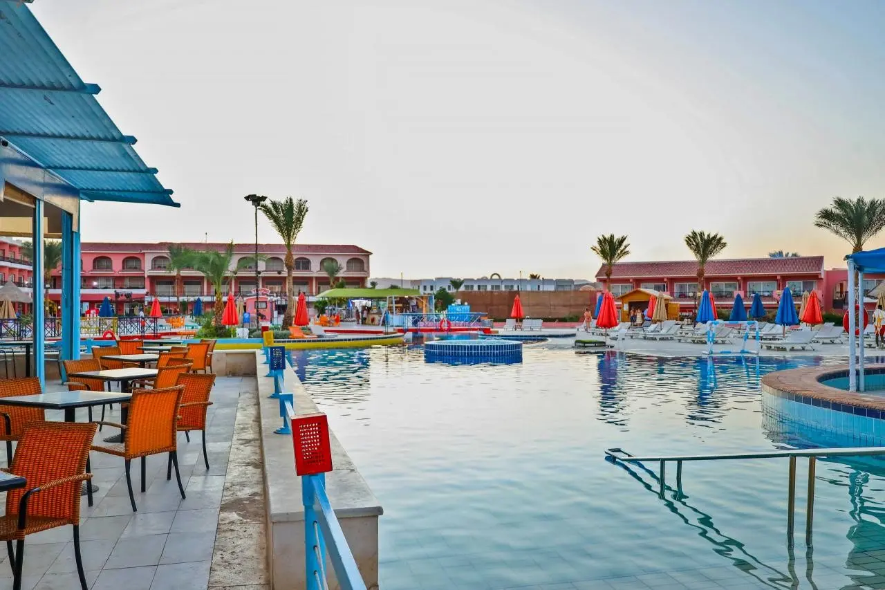Alexander the Great — ALEXANDER THE GREAT RESORT