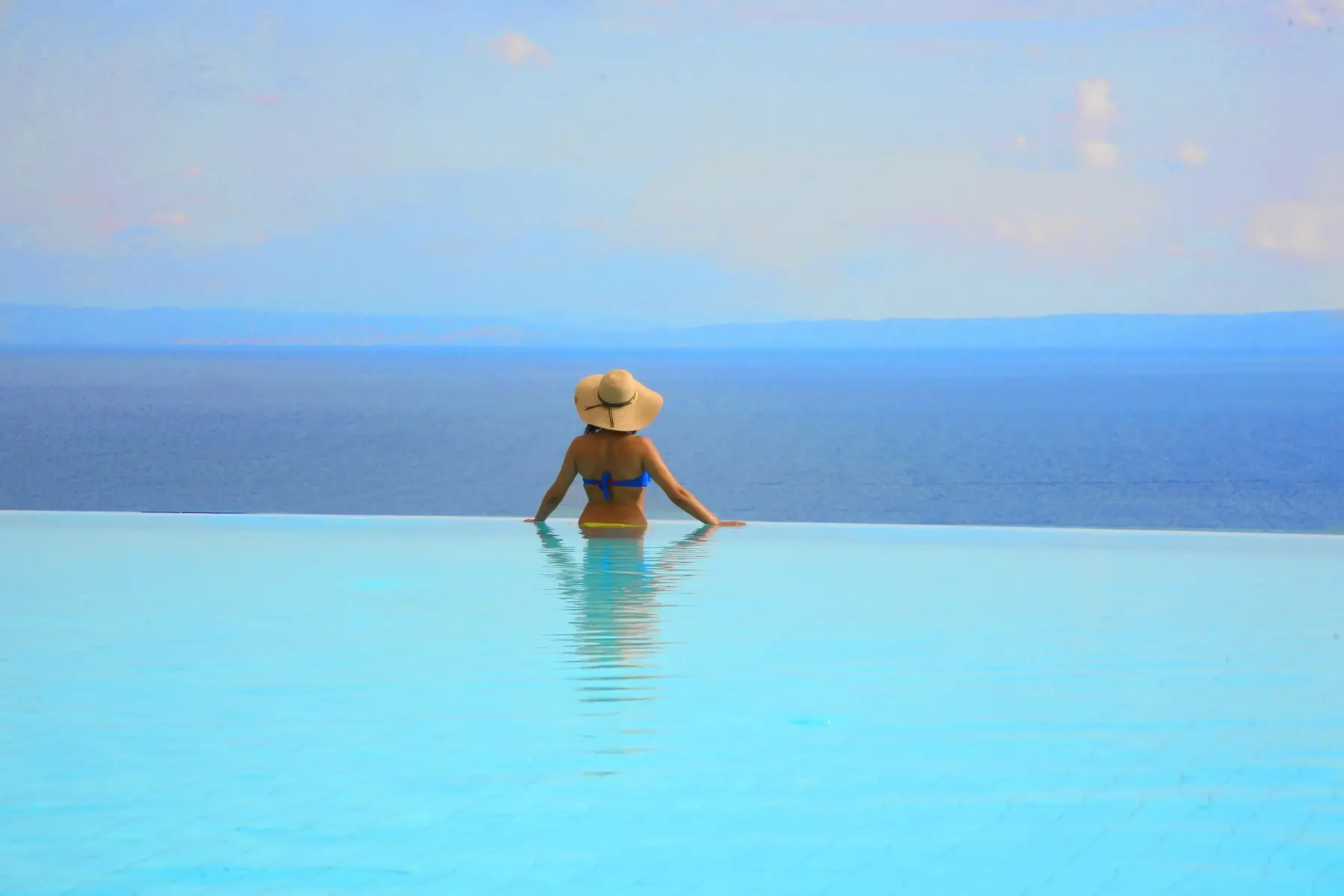 Alia Luxury Suites — ALIA PALACE LUXURY HOTEL & VILLAS