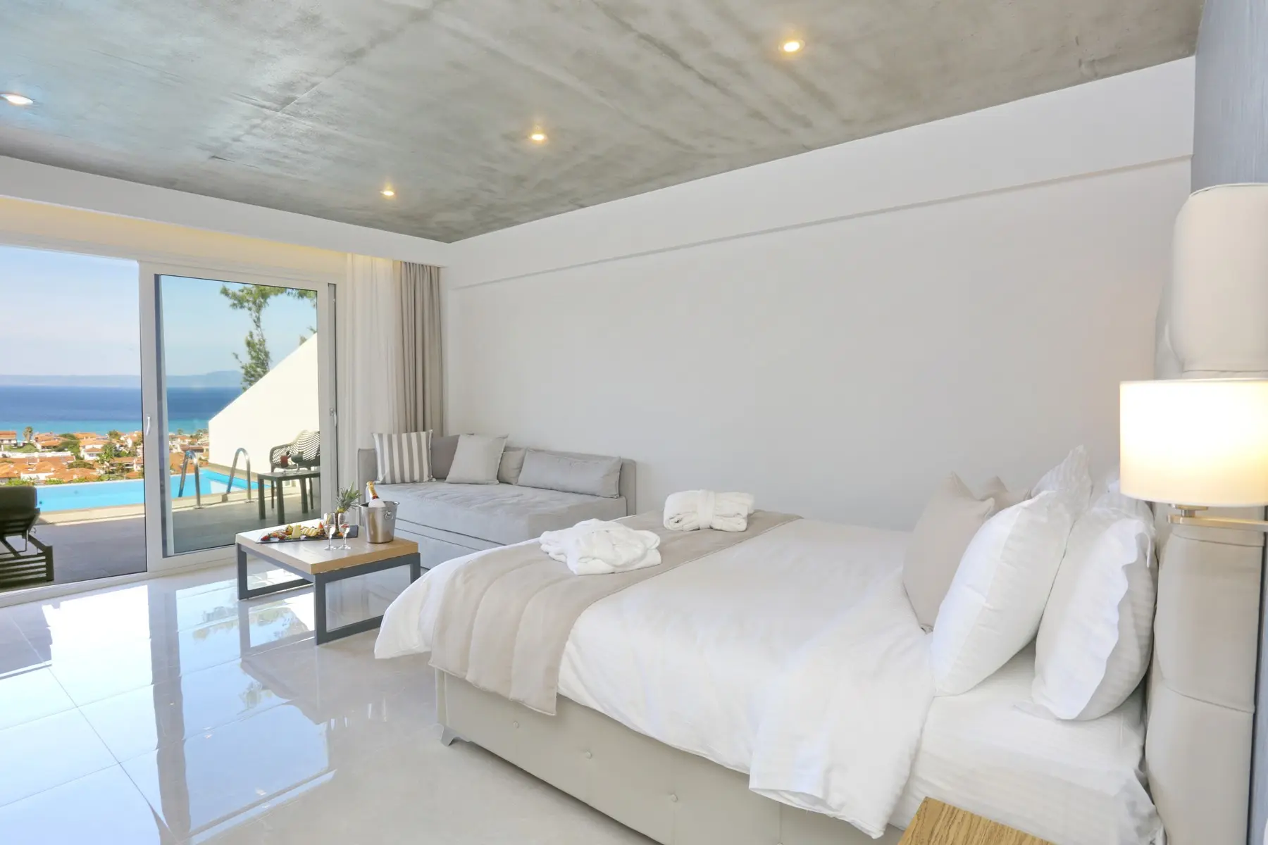 Alia Luxury Suites — ALIA PALACE LUXURY HOTEL & VILLAS