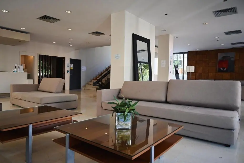 Angela Downtown Hotel — ANGELA DOWNTOWN