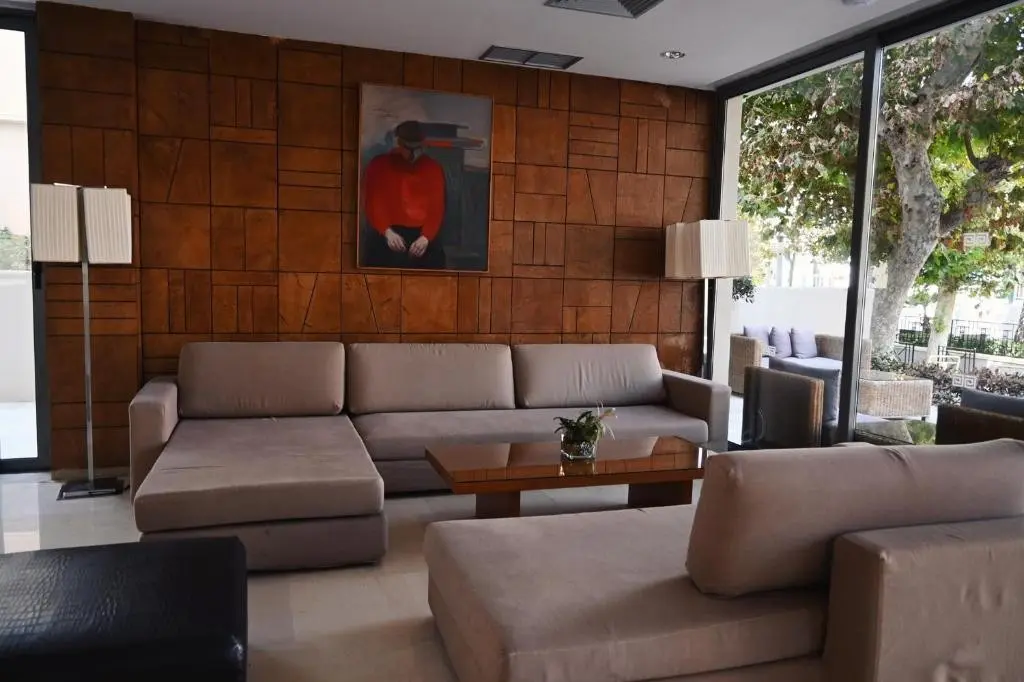 Angela Downtown Hotel — ANGELA DOWNTOWN