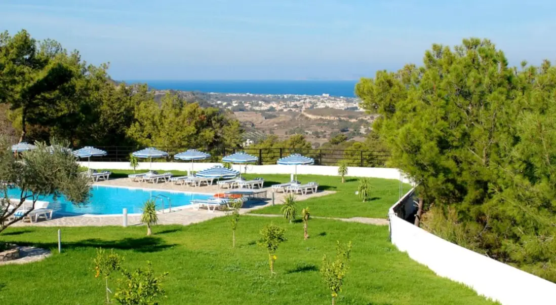 Basen w hotelu Apartamenty Helena Christina