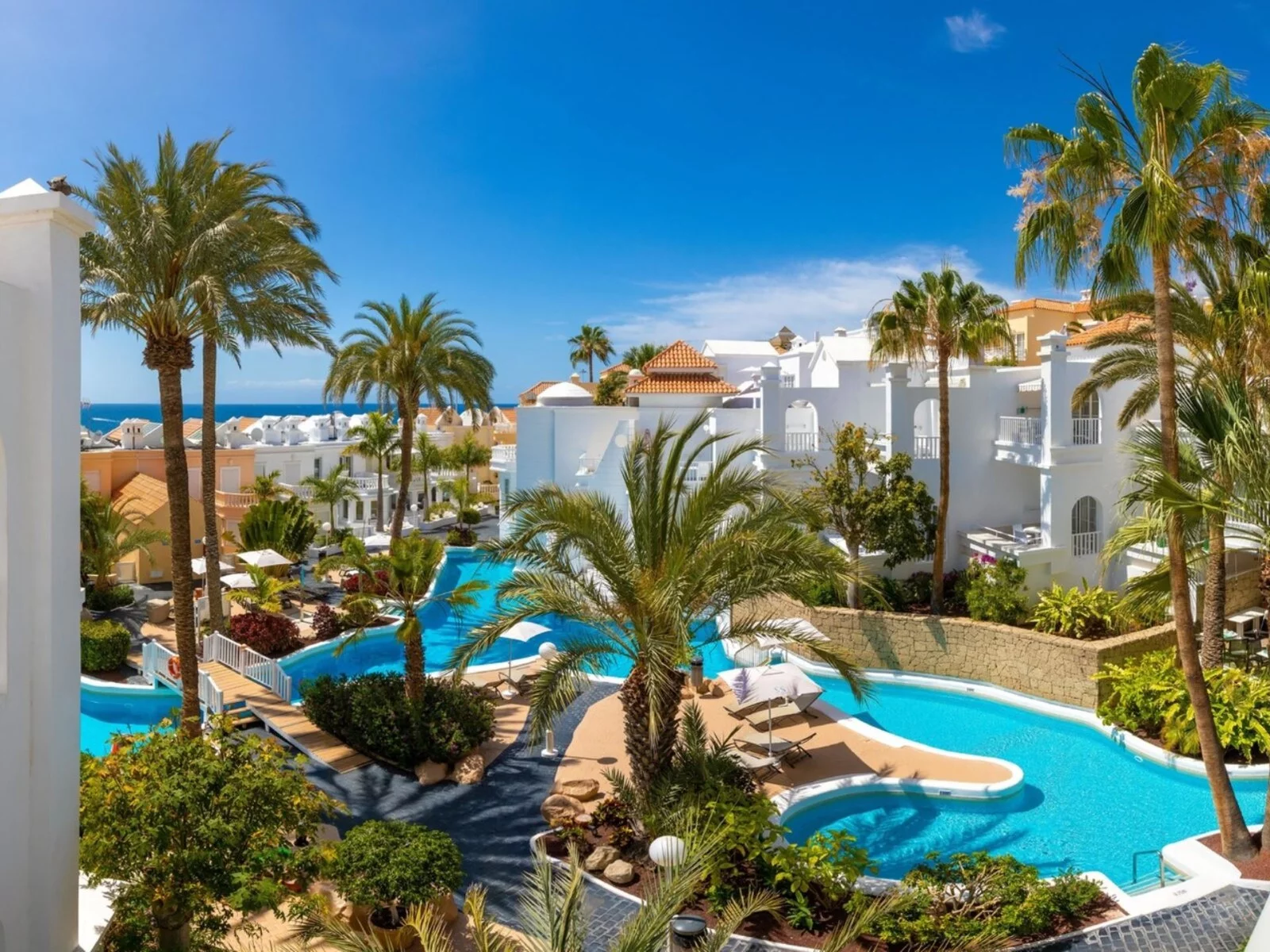 Hotel Aptos. Lagos de Fanabe