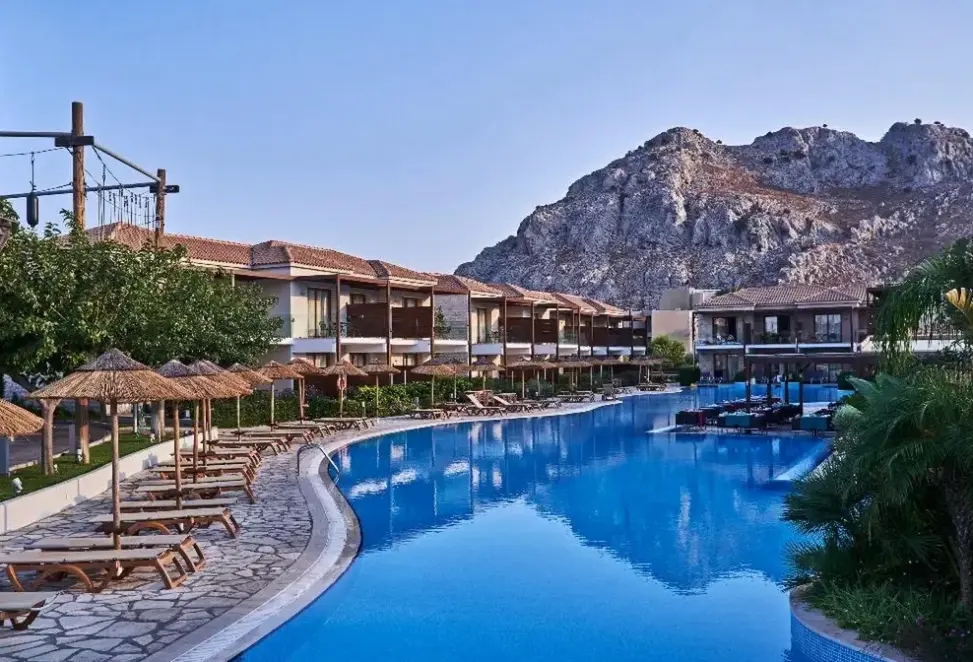 Basen w hotelu Atlantica Holiday Village Rhodes