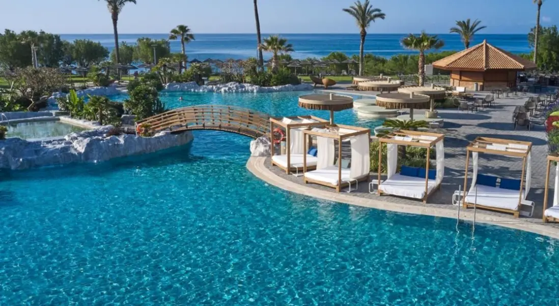 Basen w hotelu Atlantica Imperial Resort