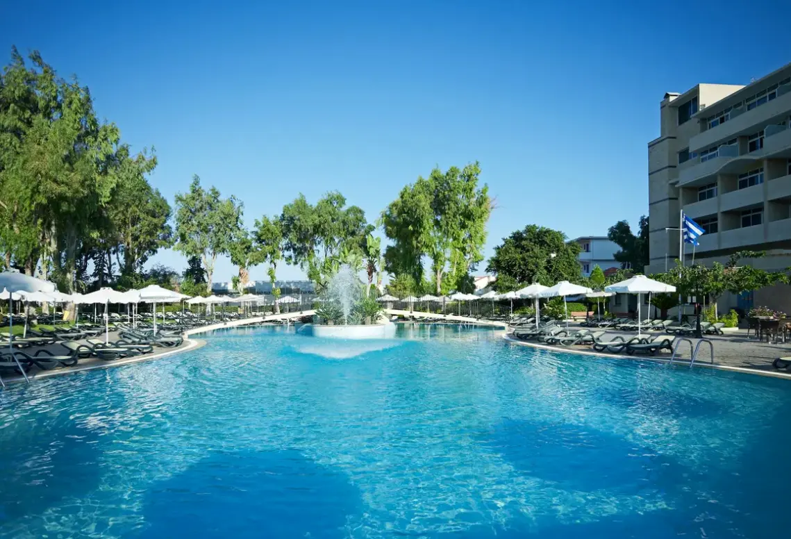 Basen w hotelu Atlantica Princess