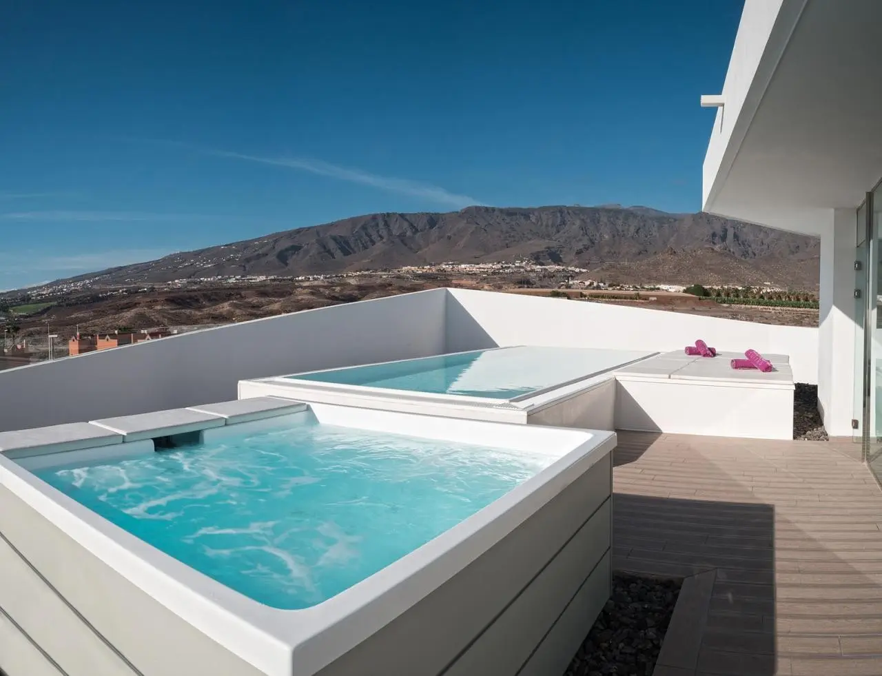 Baobab Suites — BAOBAB SUITES