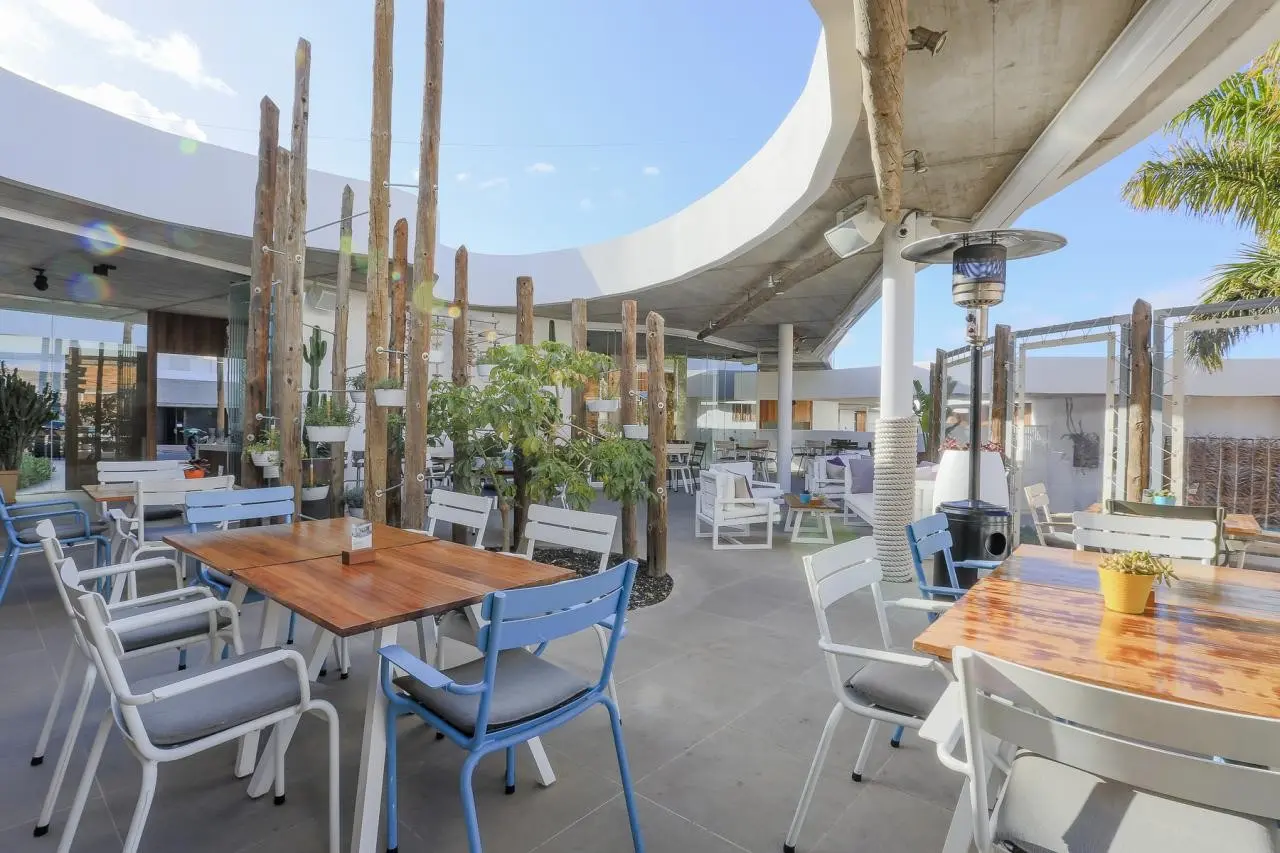 Baobab Suites — BAOBAB SUITES