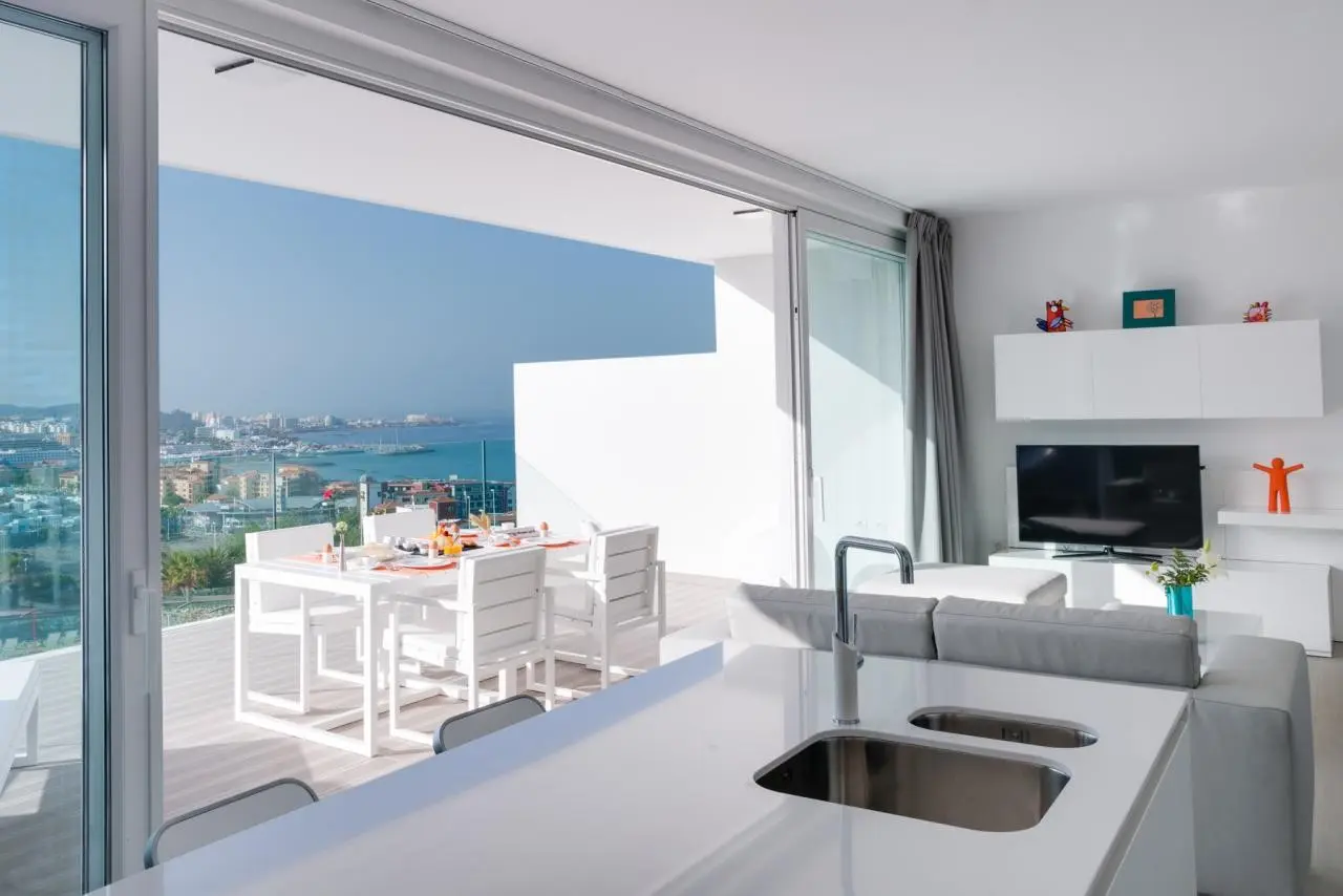 Baobab Suites — BAOBAB SUITES