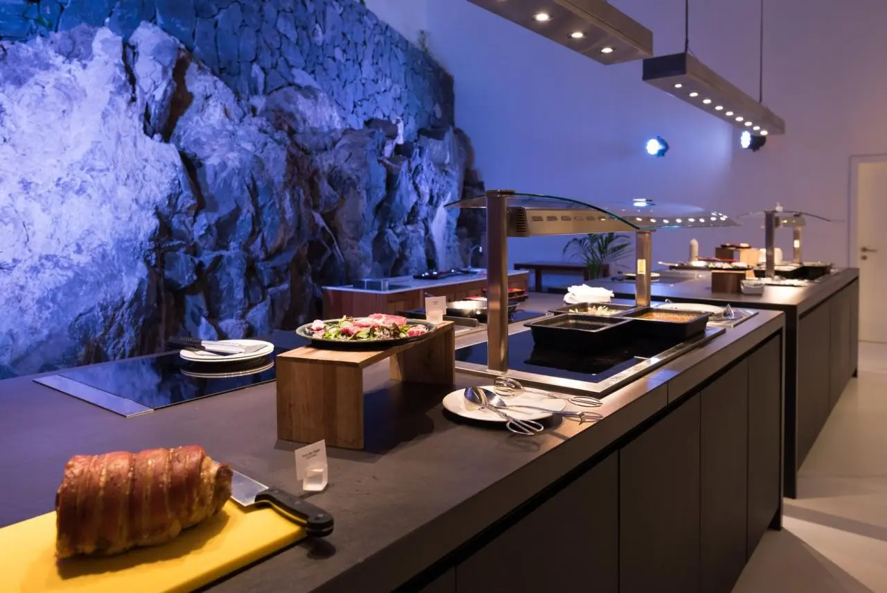 Baobab Suites — BAOBAB SUITES