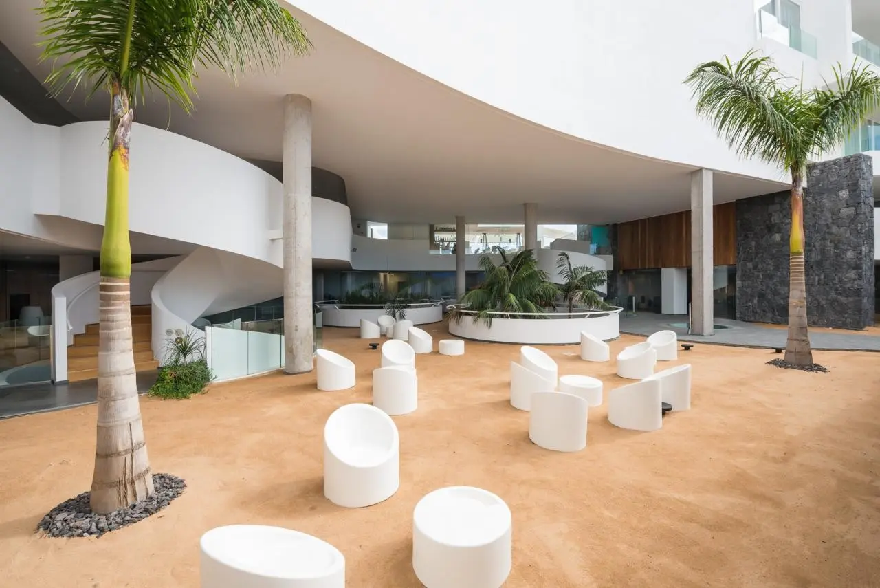 Baobab Suites — BAOBAB SUITES