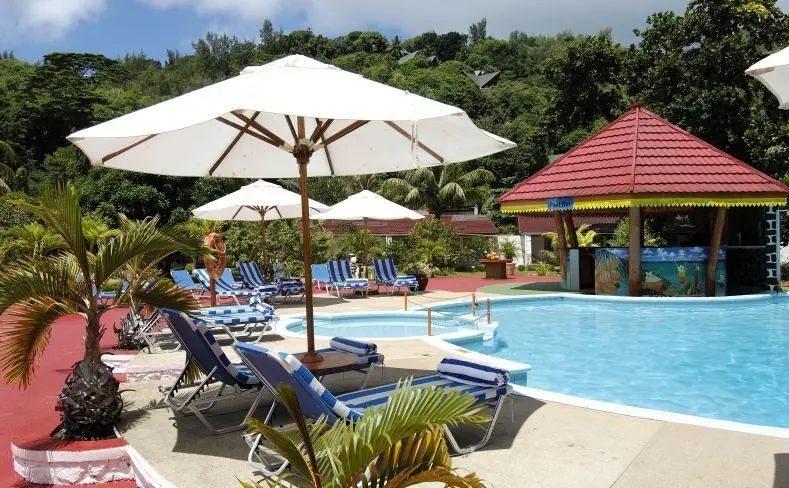 Basen w hotelu Berjaya Praslin Resort