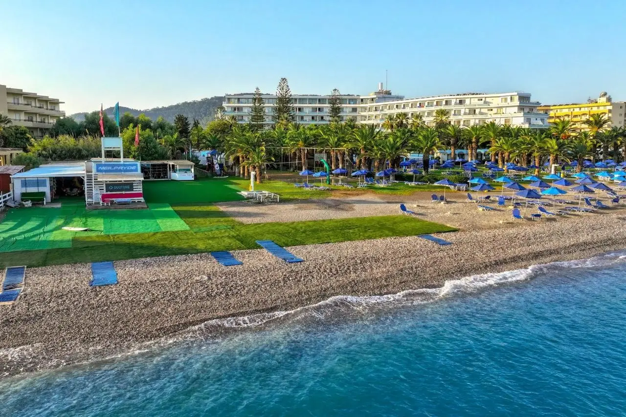 Plaża przy hotelu Blue Horizon