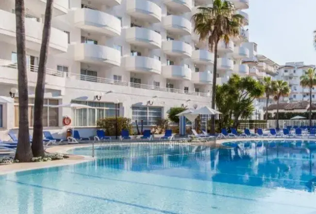 Basen w hotelu Blue Sea Gran Playa