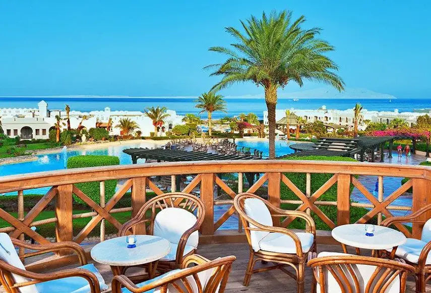Plaża przy hotelu Charmillion Club Aqua Park