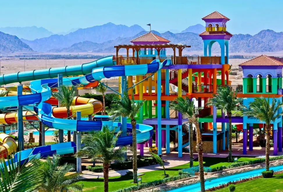 Basen w hotelu Charmillion Club Aqua Park