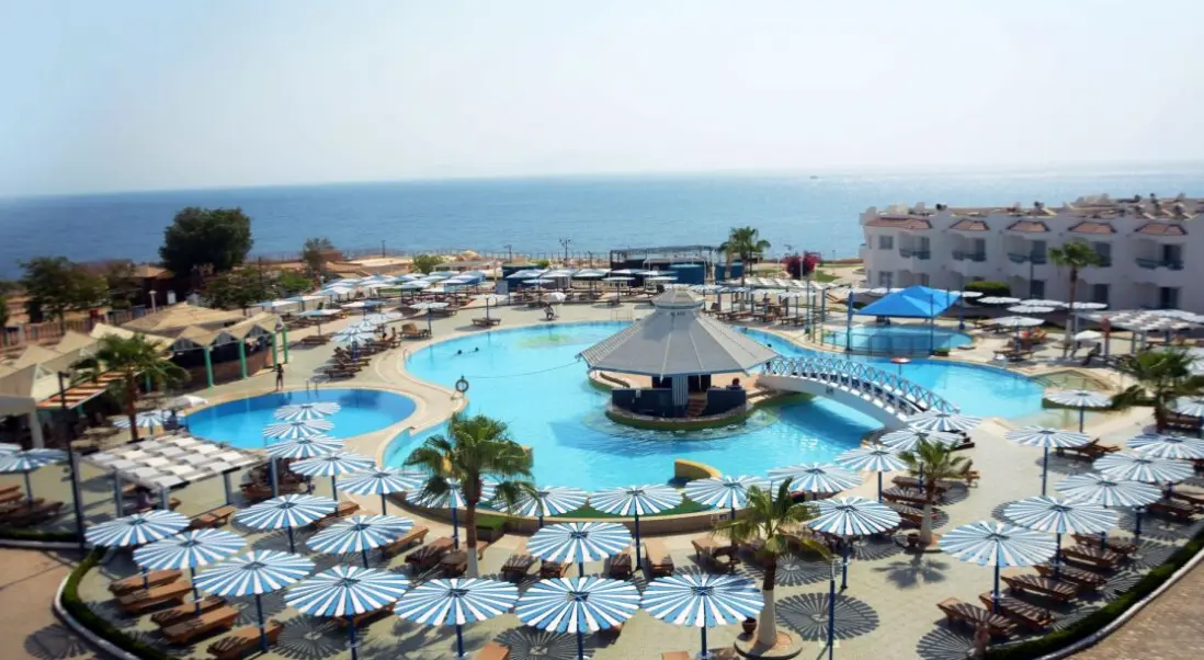 Basen w hotelu Dreams Beach Resort