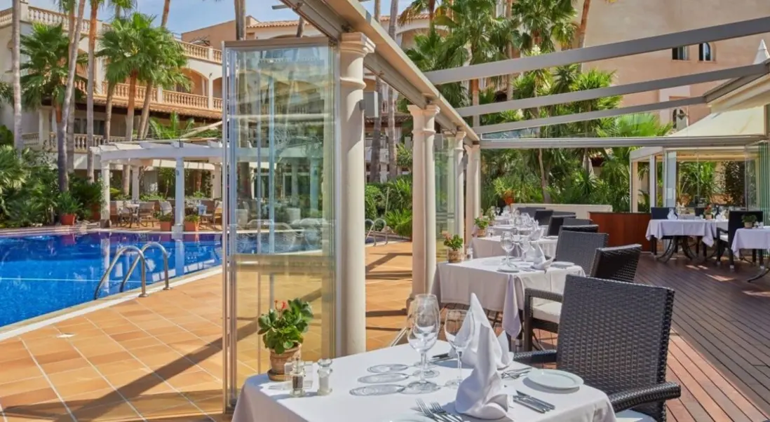 Restauracja i jedzenie w hotelu El Coto