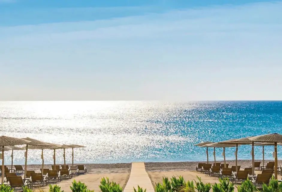 Plaża przy hotelu Elysium Resort & Spa