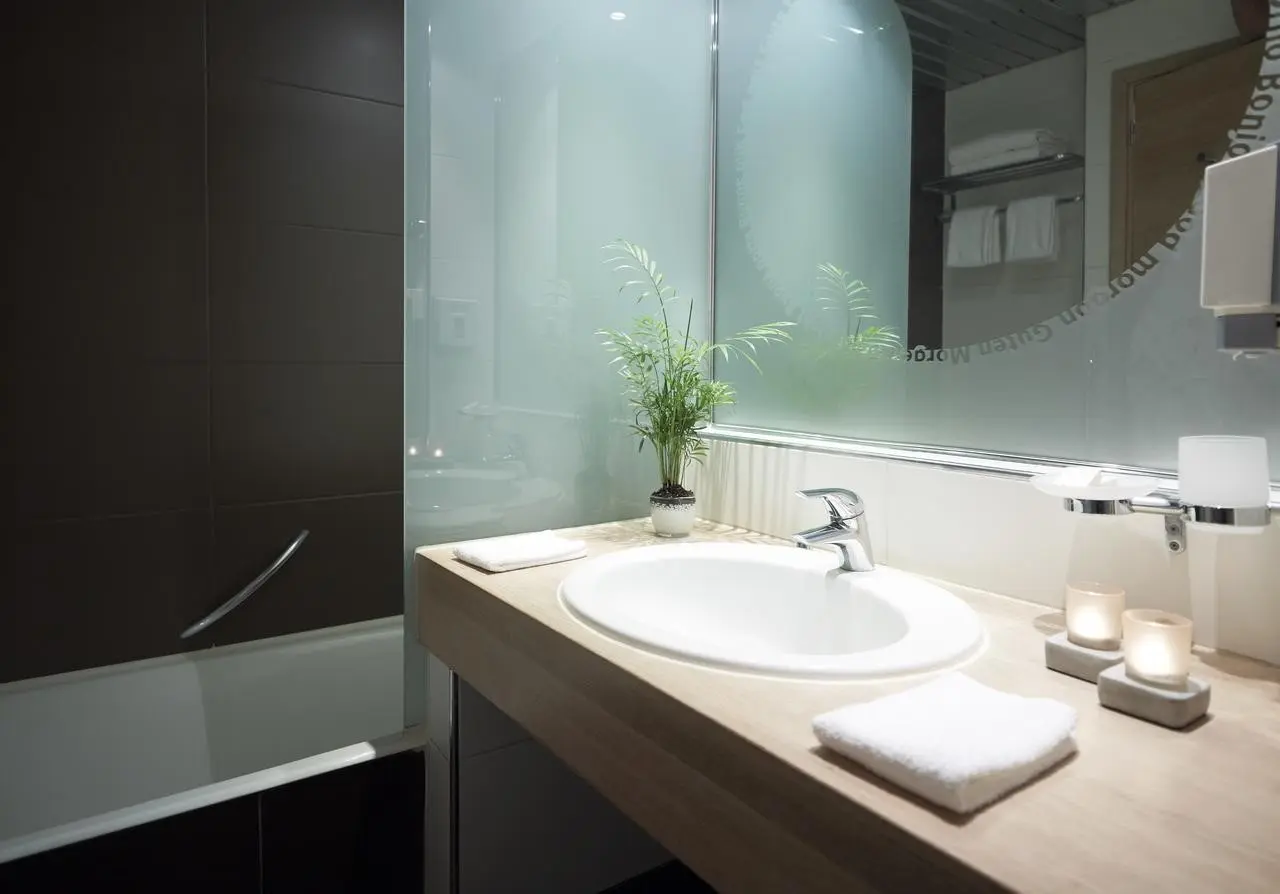 Esperos Palace — ESPEROS PALACE