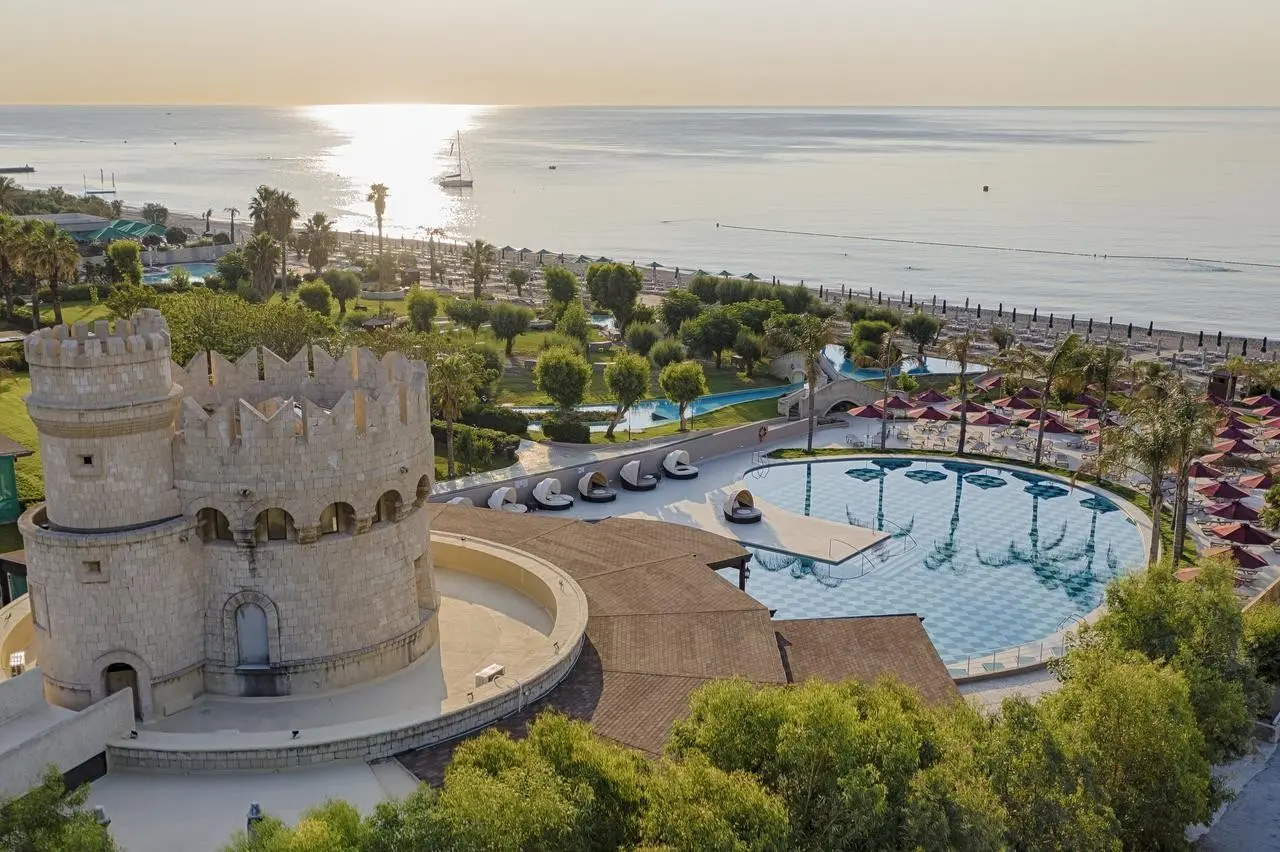 Esperos Palace — ESPEROS PALACE