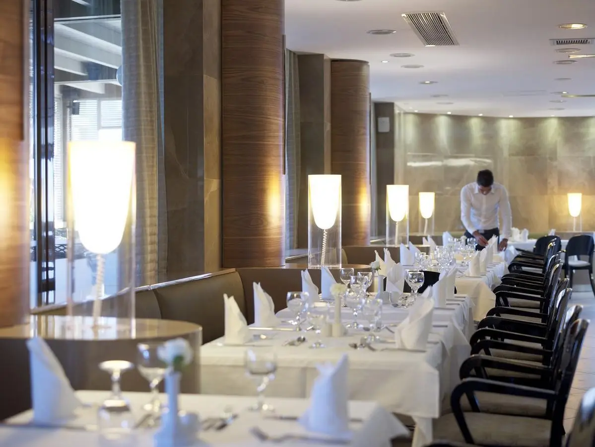 Esperos Palace — ESPEROS PALACE