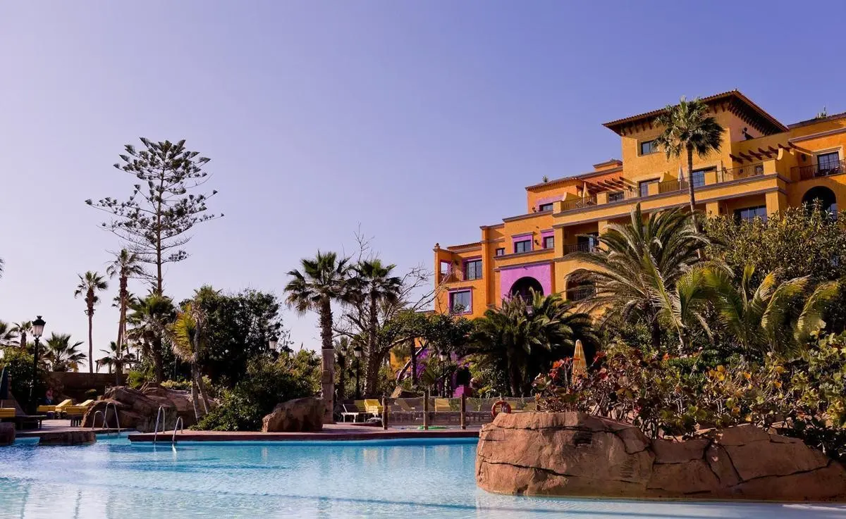 Europe Villa Cortes — EUROPE VILLA CORTES