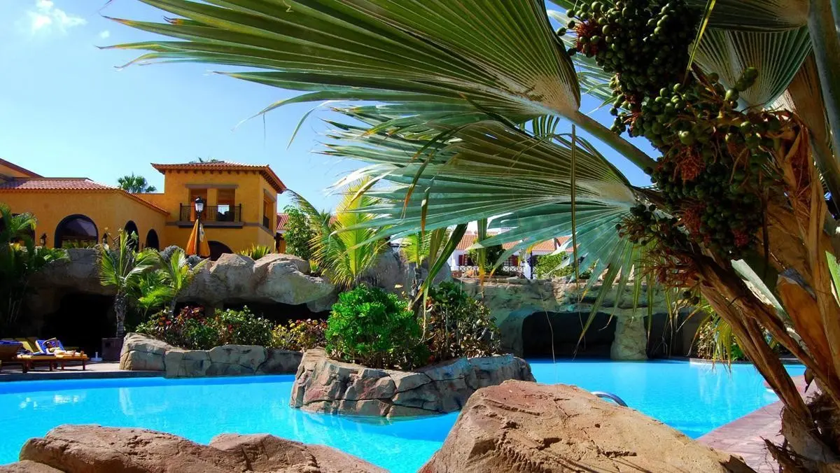 Europe Villa Cortes — EUROPE VILLA CORTES