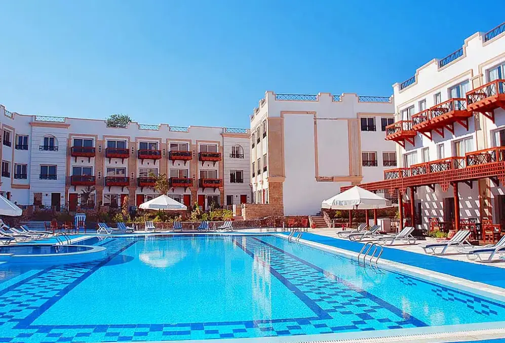 Basen w hotelu Falcon Naama Star