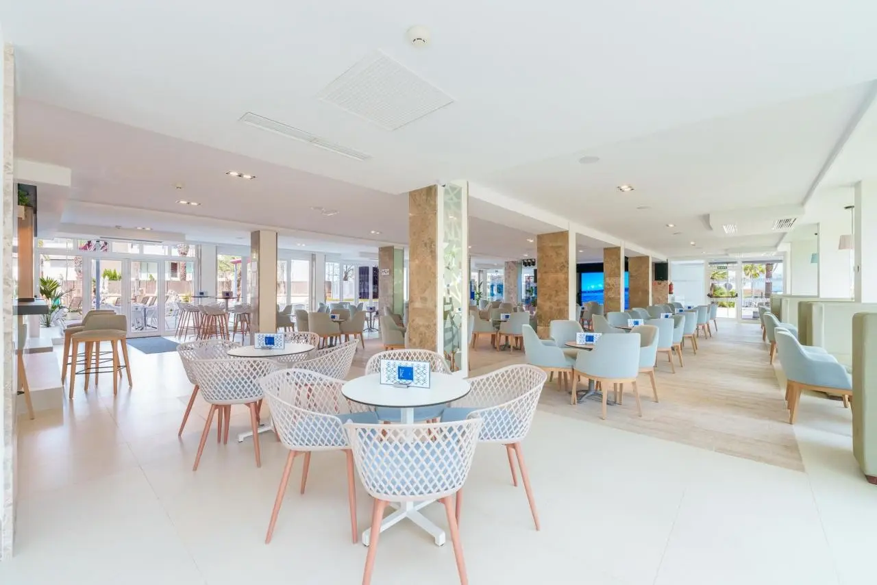 Restauracja i jedzenie w hotelu Ferrer Janeiro Hotel & Spa