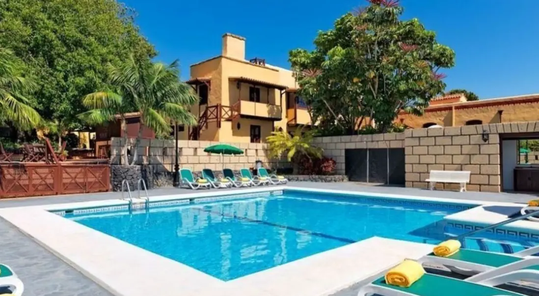 Basen w hotelu Finca Salamanca