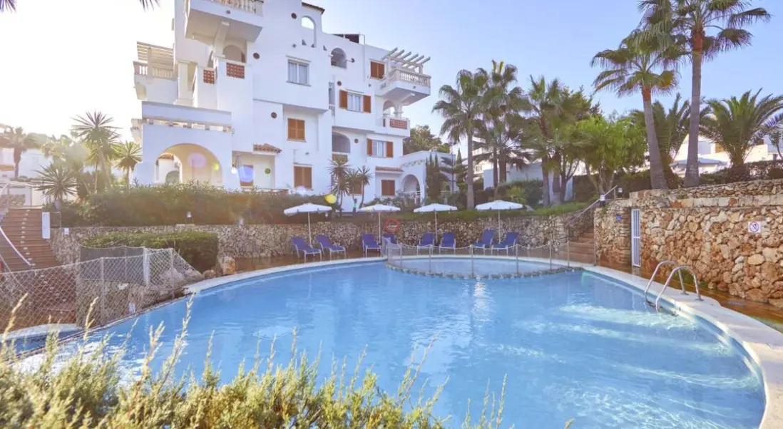 Basen w hotelu Gavimar La Miranda Club Resort