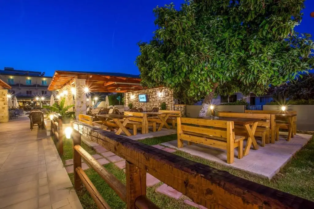 Georgia Apartments — GEORGIA APARTMENTS AFANDOU