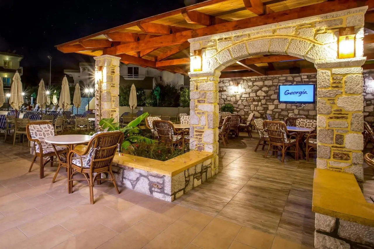 Georgia Apartments — GEORGIA APARTMENTS AFANDOU