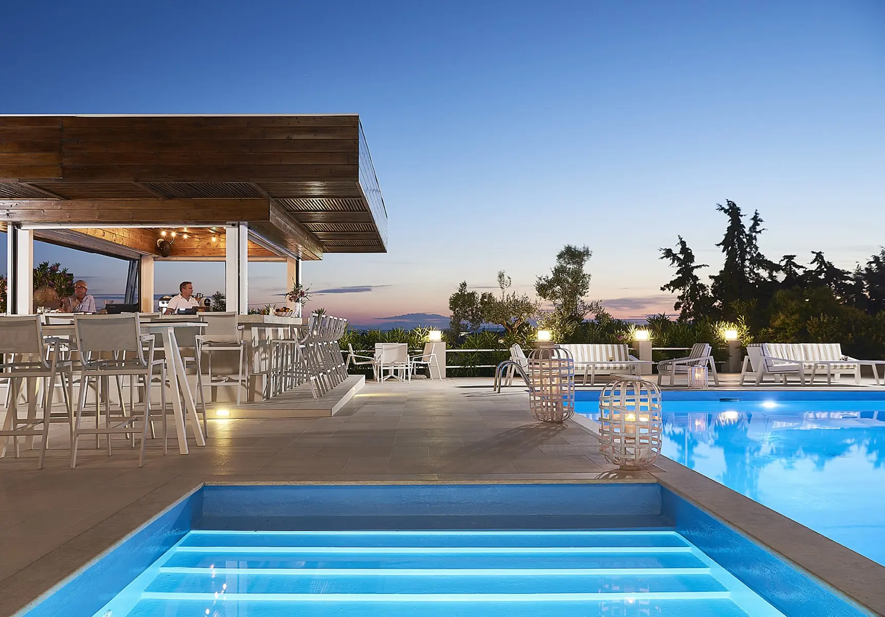 Glavas Inn — GLAVAS INN