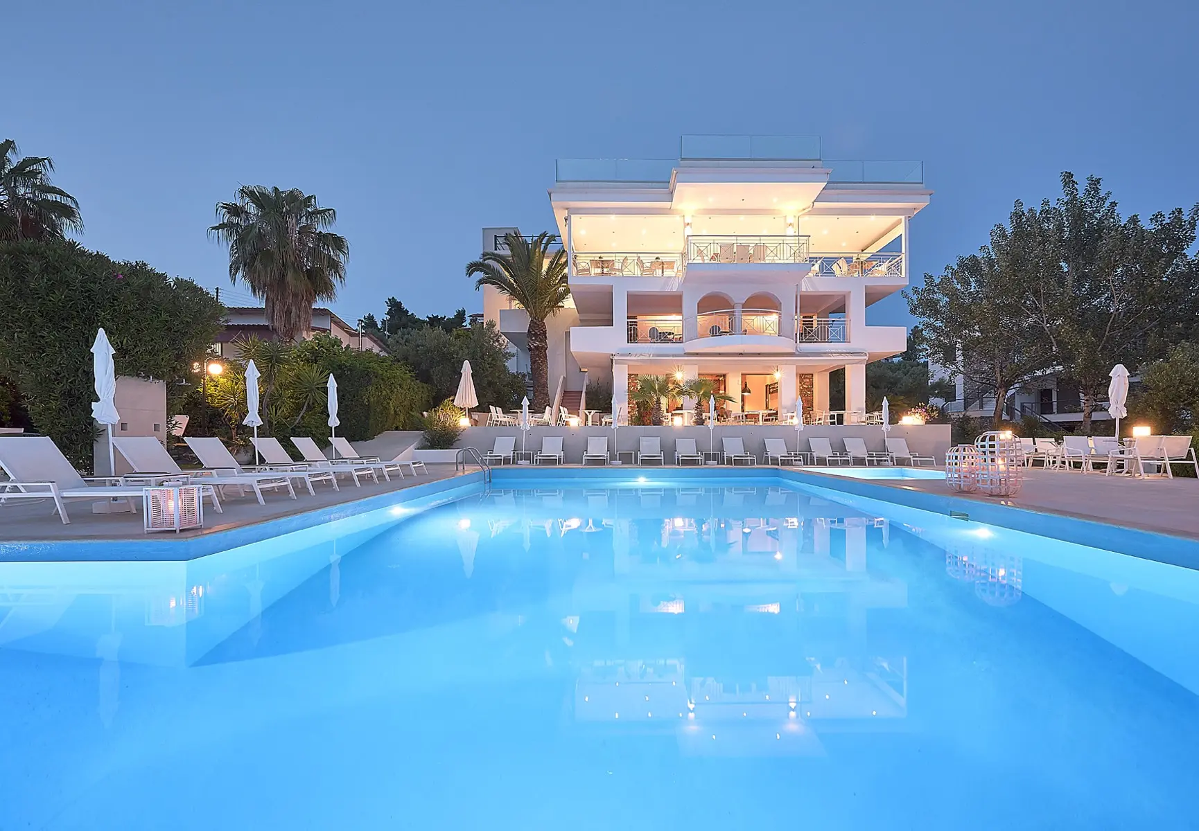 Glavas Inn — GLAVAS INN