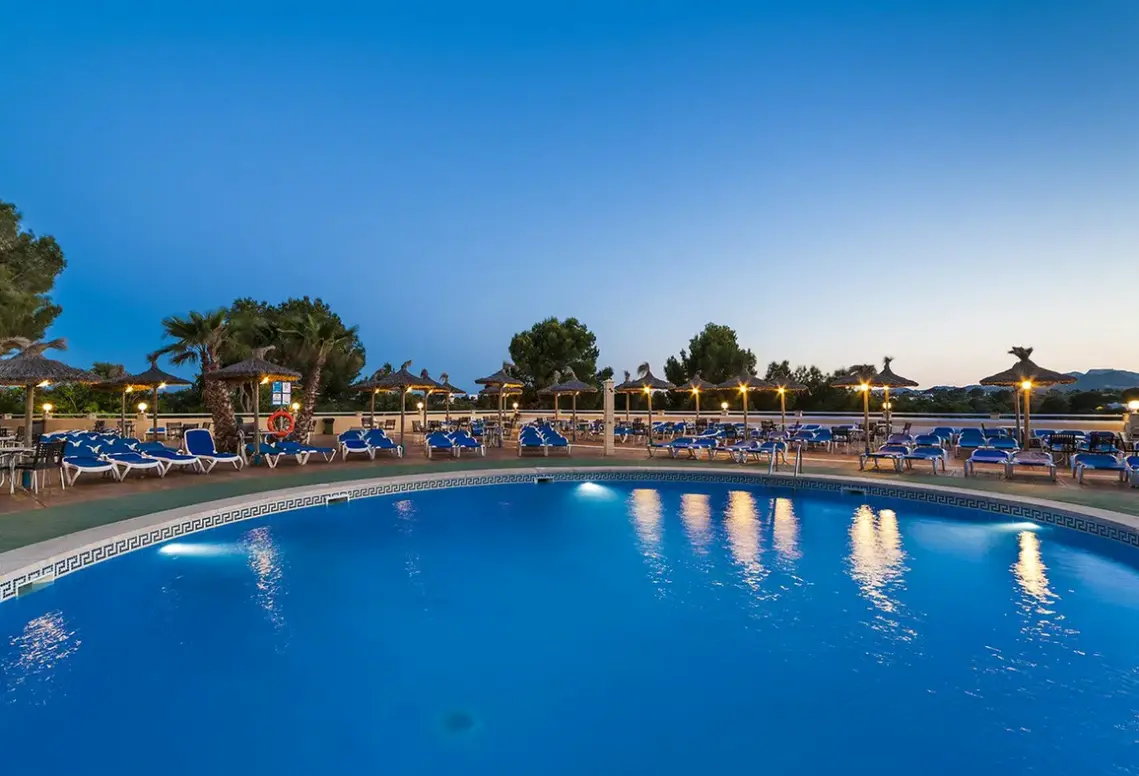 Basen w hotelu Globales Samoa
