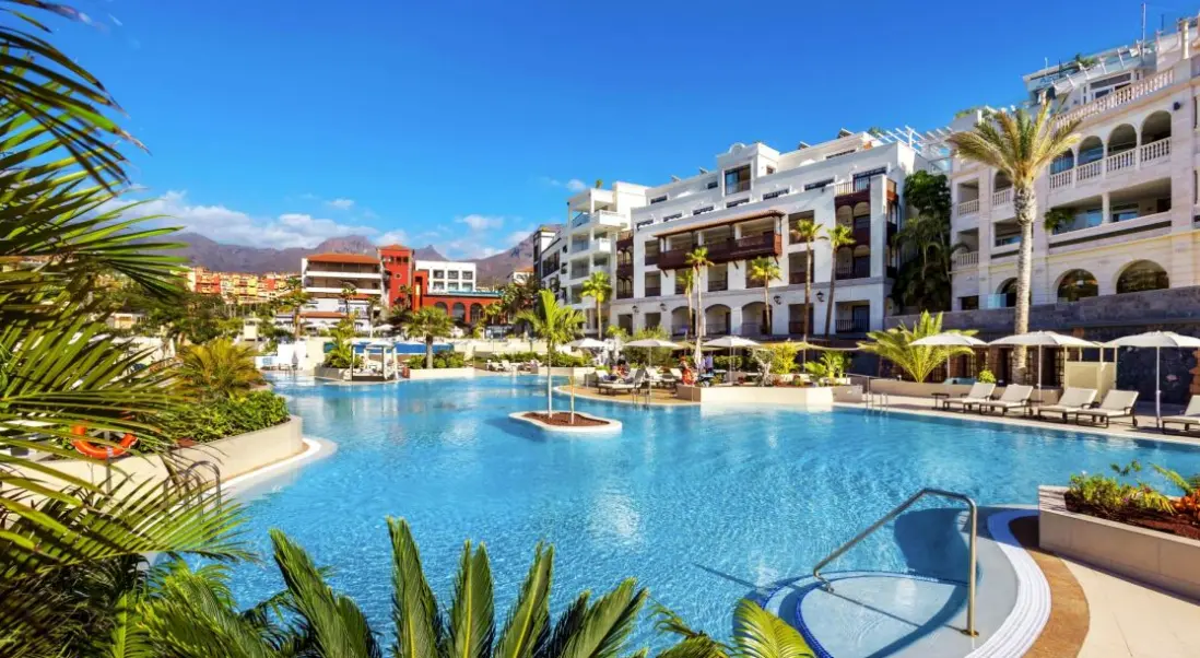 Basen w hotelu Gran Tacande Costa Adeje