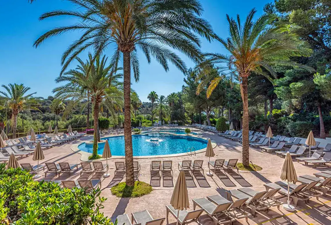 Basen w hotelu Grupotel Club Cala Marsal