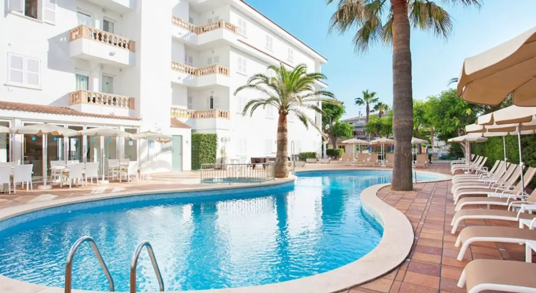 Basen w hotelu Grupotel Dunamar