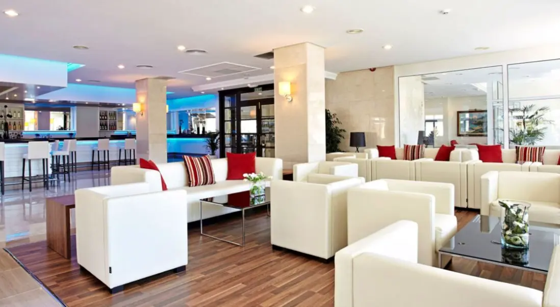 Lobby hotelu Grupotel Montecarlo